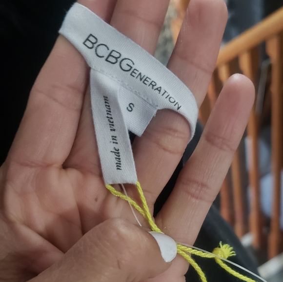 BCBG cocktail Dress - Picture 4 of 4